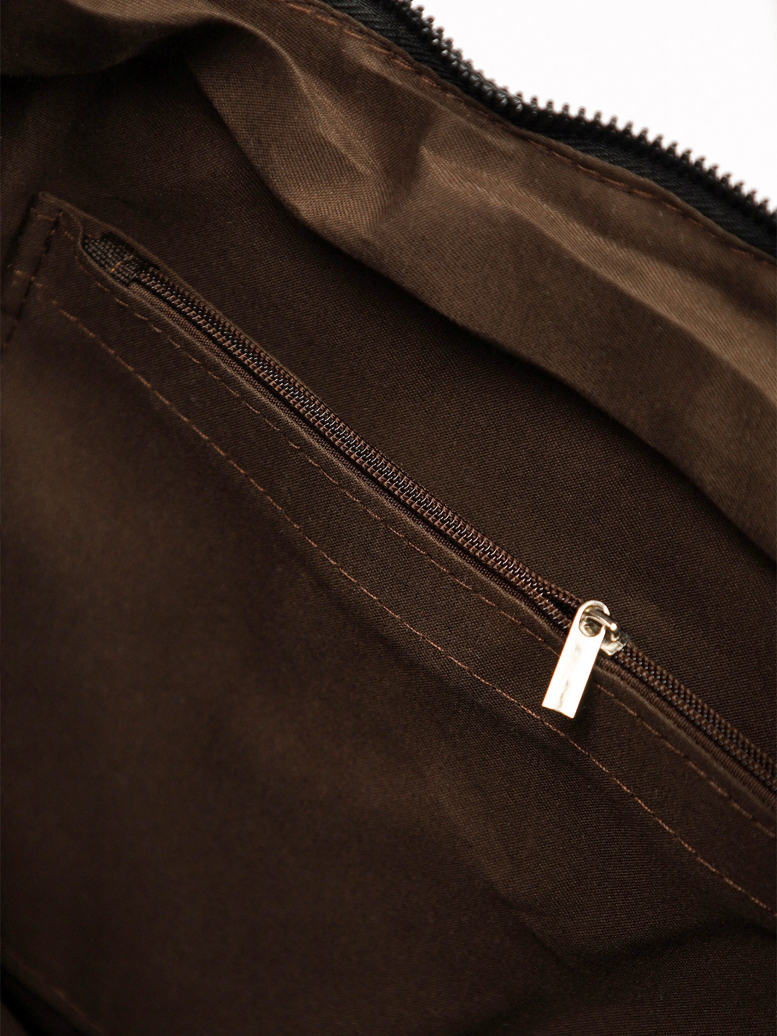 Сумка-шоппер  с декоративными плетеными ремешками по бокам в ассортименте